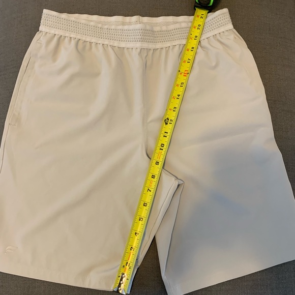 Fabletics Fundamental I Short 9” - Picture 3 of 3